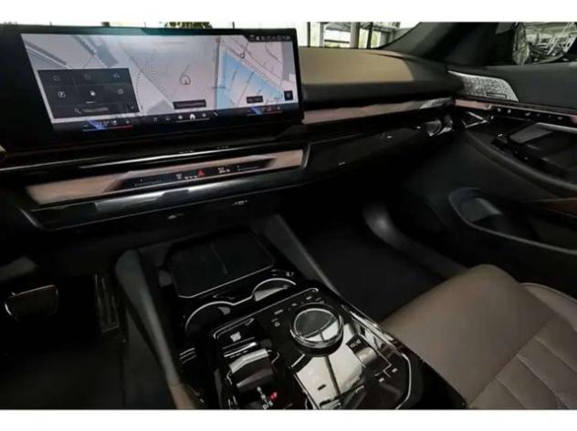 BMW 530 530e xDrive Touring Msport Pro/360°/Bowers & Wilki rif. 24074103 - Foto 6