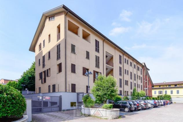 Attico / Mansarda di 216 m² con 4 locali e box auto in vendita a Seregno - Foto 2