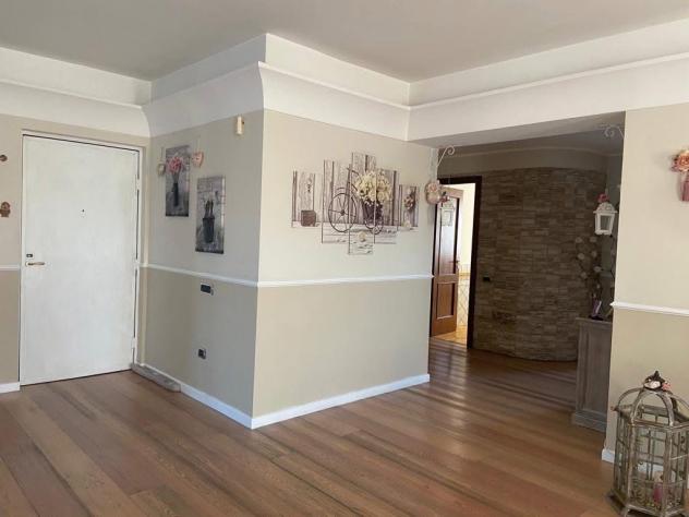 APPARTAMENTO di 5 vani e di 250 mq (SOMMA VESUVIANA) rif. D17 - Foto 20