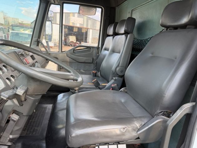 camion iveco eurocargo 60e15 tector ribaltabile - Foto 8