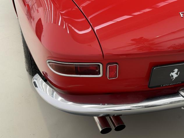 Ferrari 330 GT 2+2 restauro da concorso - Foto 6