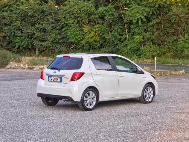 Toyota Yaris 1.5 Hybrid 5 porte Style E6 Automatica NEO 2014 - Foto 6
