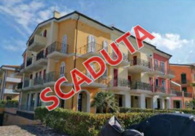 Immobile in asta di 43 m², box auto in vendita a Potenza Picena