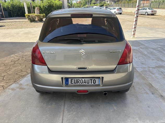 Suzuki Swift 1.3 DDiS 5p. - 2006 - Foto 6