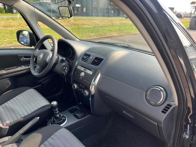 Fiat Sedici 2.0 MJT 16V DPF 4x4 Dynamic - Foto 9