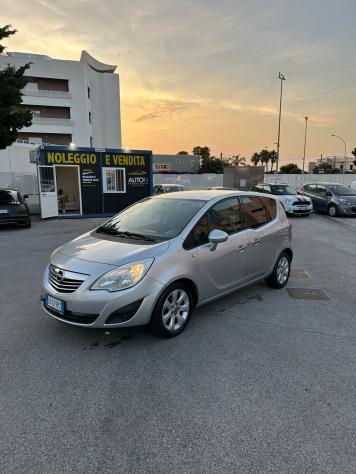 Opel Meriva 1.3 CDTI 95CV ecoFLEX Cosmo - Foto 3