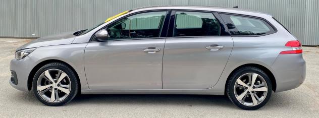 Peugeot 308 1.6 131CV automatica BlueHDi 120 S&S SW Allure - Foto 7