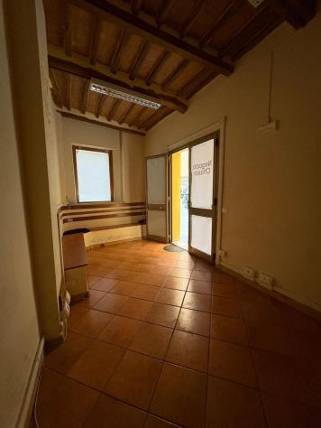 1 Vetrina in affitto a Siena