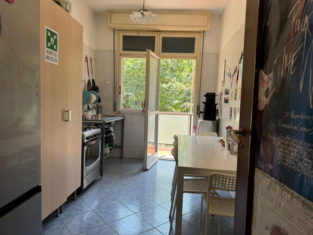 1 POSTO LETTO PER RAGAZZA IN ENORME DOPPIA CON TERRAZZO IN ZONA NAVILE - Foto 9