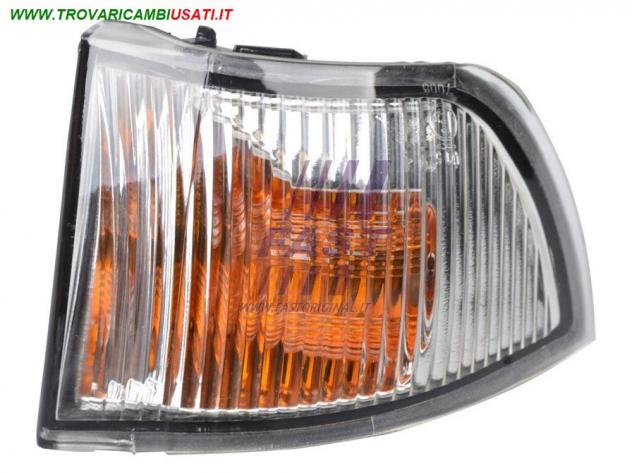 INDICATORE DI DIREZIONE IVECO DAILY 06 SPECCHIETTO SX BIANCO INTERNO ARANCIONE FT87326 Parti elettriche Fanaleria Proiettori Fanalino comple