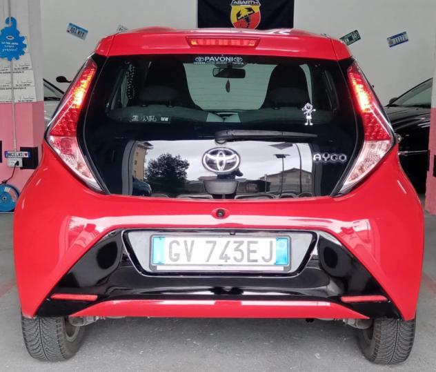 Toyota Aygo 1.0 VVT-i 69 CV 5 porte x-cite - Foto 6
