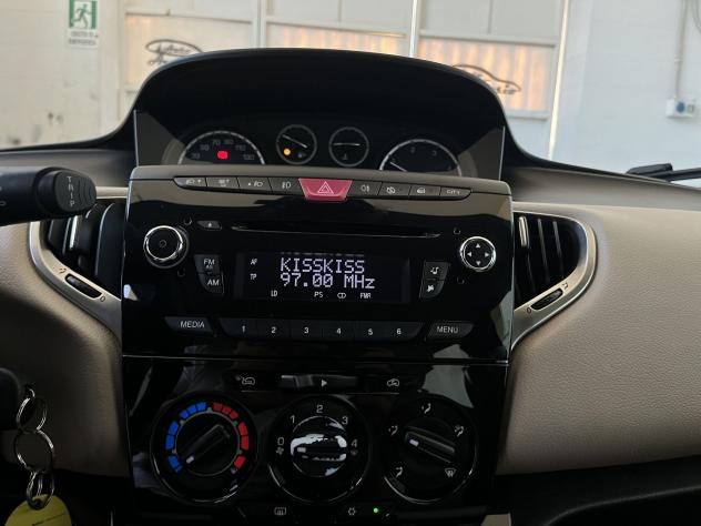 Lancia Ypsilon Ypsilon 1.3 mjt Gold s&s 95cv - Foto 8