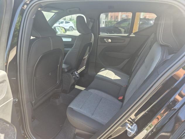 Volvo XC40 B3 automatico Plus Black Edition AUTOCARRO N1 - Foto 8