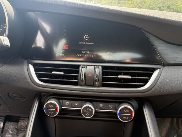 Alfa Romeo Giulia 2.2 Turbodiesel 150 CV - Foto 10