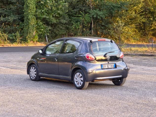 Toyota Aygo 1.0 12V VVT-i 5 porte Cool Soda Connect CV-68 E5B Manuale NEO 2014 - Foto 4