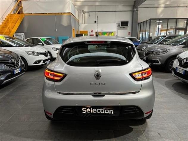 RENAULT Clio 1.5 dci Moschino Zen 75cv rif. 18348807 - Foto 5