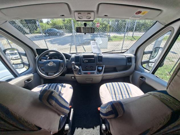 CAMPER LAIKA DUCATO SEMINTEGRALE GARAGE SEMIDINETTE LETTI GEMELLI CLIMATIZZATORE FOTOVOLTAICO CAMPEGGIO USATI GENERALI 1744 - Foto 9