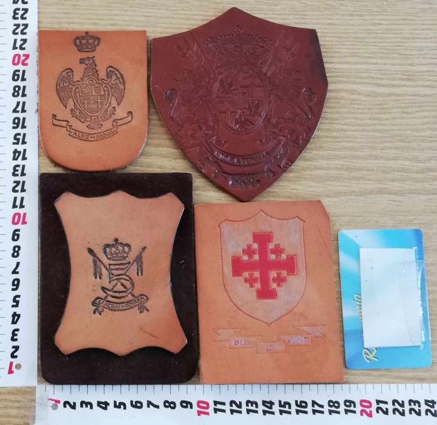 Emblema militare in cuoio, ma anche portafogli e portachiavi militari - Foto 7