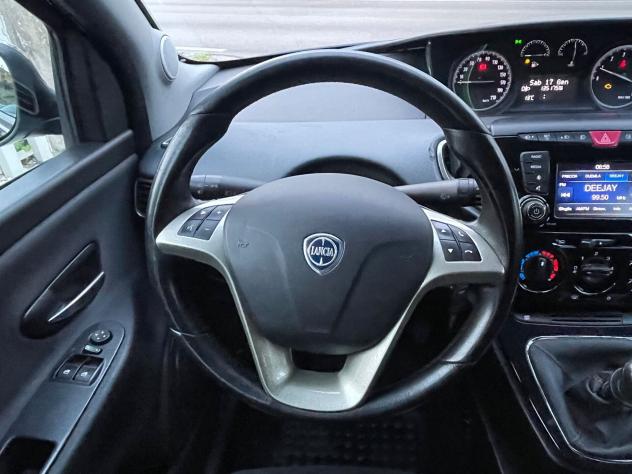 Lancia Ypsilon 1.2 69 CV 5 porte Gold - Foto 8