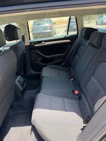 Volkswagen Passat Variant 1.6 TDI SCR DSG Business BMT - Foto 6