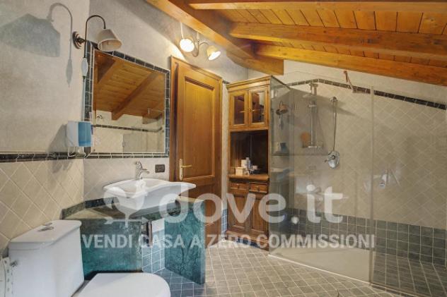 Appartamento di 162 m² con 4 locali e box auto in vendita a Gavirate - Foto 11