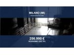 Immobile in asta di 95 m², box auto in vendita a Milano