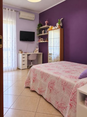Vendesi appartamento con annessa terrazza di proprietà - Foto 3