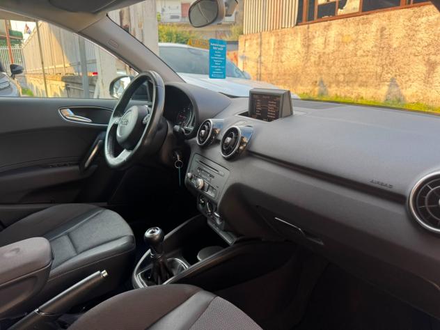 AUDI A1 1.6 TDI 90CV SPB 2012 - Foto 9