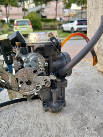 CARBURATORE YAMAHA MAJESTY 125 2009