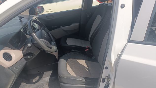 HYUNDAI I 10 1.0 CLASSIC - Foto 9