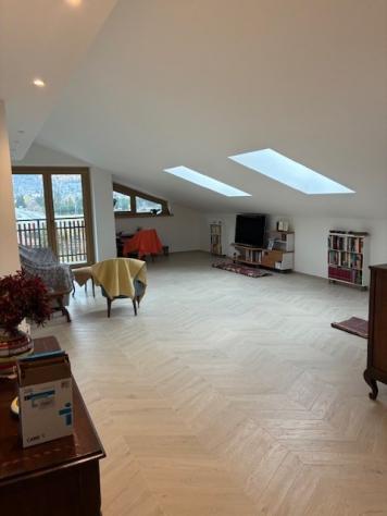 Gad: vendiamo splendido attico con grande openspace vista montagna con posto auto privato - Foto 4