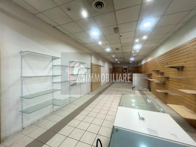 Negozio nel centro commerciale Padano - Foto 3
