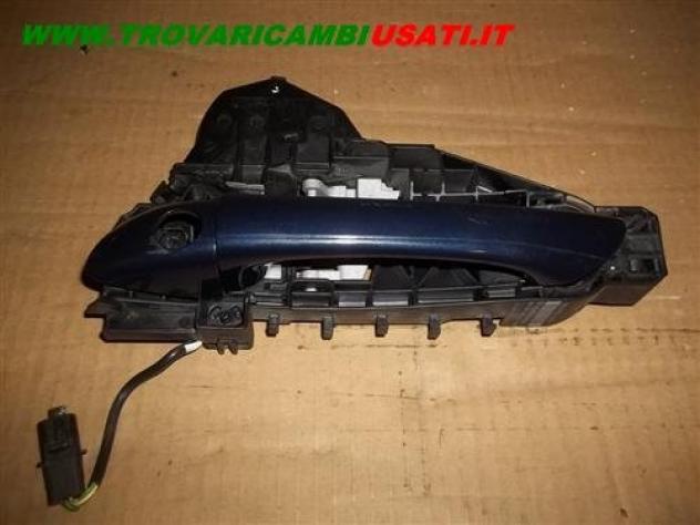 MANIGLIA PORTA ANT.S.Blu Atol.M. BLU MERCEDES Classe A (W169/C169) MERCEDES - Classe A - 01-10-2004 - 01-08-2012