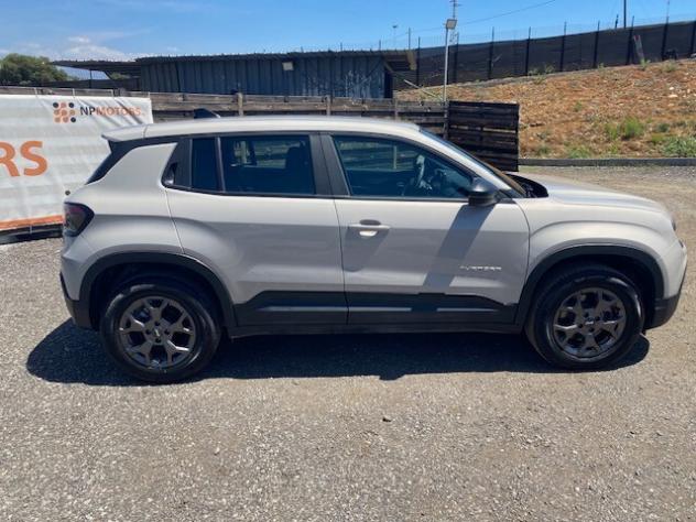 Jeep Avenger 1.2 Turbo 100 CV MHEV Longitude - Foto 5