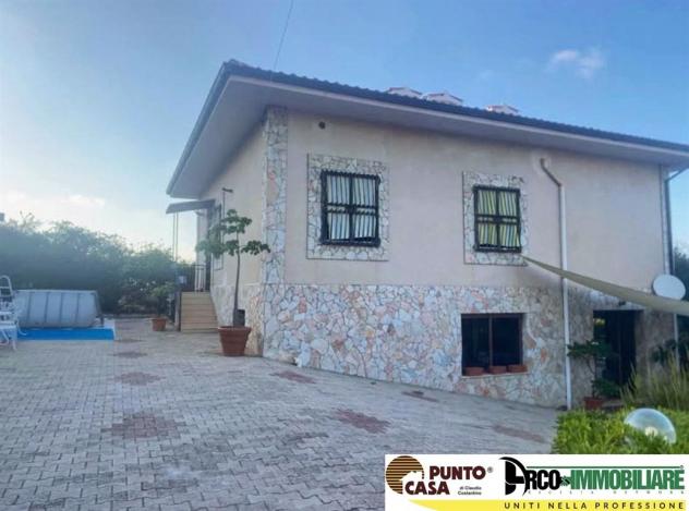 Casteldaccia – Contrada Fiorilli | Strada Ferrante Panoramica Villa unifamiliare con ampio giardino di circa 1.480 mq