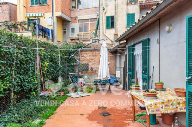 Casa indipendente di 150 m² con più di 5 locali e box auto in vendita a Cetona - Foto 14