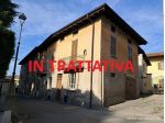 Daverio - centralissima casa abitabile subito