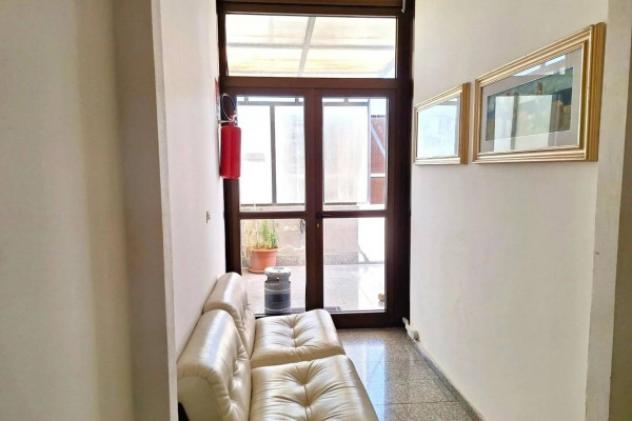 Immobile in asta di 201 m² con più di 5 locali in vendita a Elmas - Foto 16