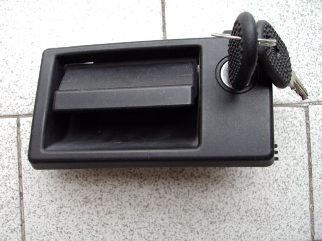 Coppia di Maniglie porte Fi N. Cinquecento vuote, cilindretto thema/croma/ y 10