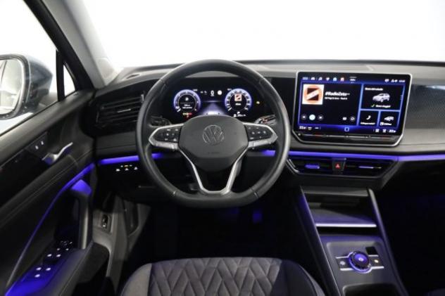 VOLKSWAGEN Tiguan 2.0 TDI 150 CV SCR DSG Life rif. 23636931 - Foto 9