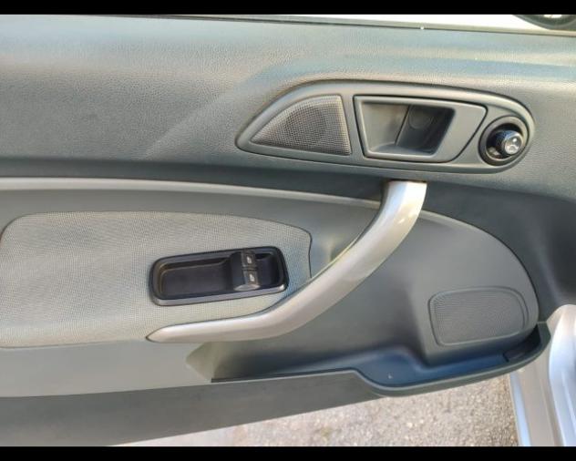 FORD Fiesta + 1.4 TDCi 68CV 3 porte rif. 24107917 - Foto 8
