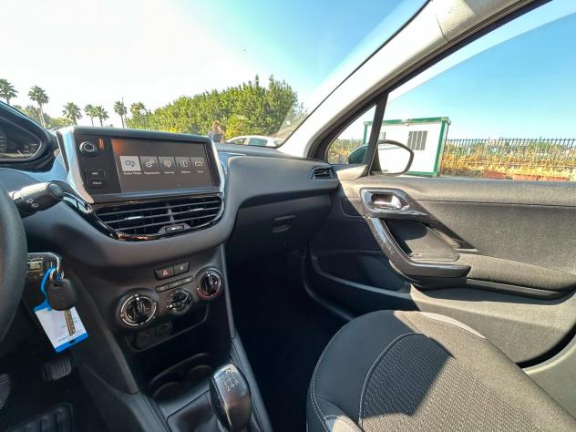 Peugeot 208 BlueHDi 75 5 porte Active - Foto 8