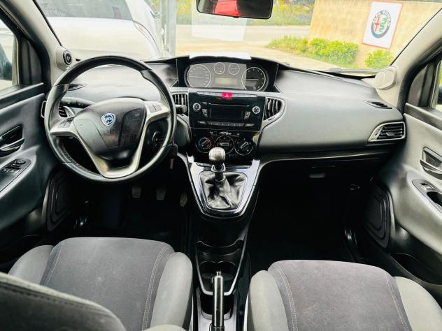 Lancia Ypsilon 1.2 69 CV 5 porte S&S Gold - Foto 7