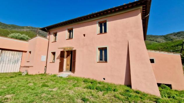 Rustico in vendita a Montemagno - Calci 212 mq Rif: 1234627