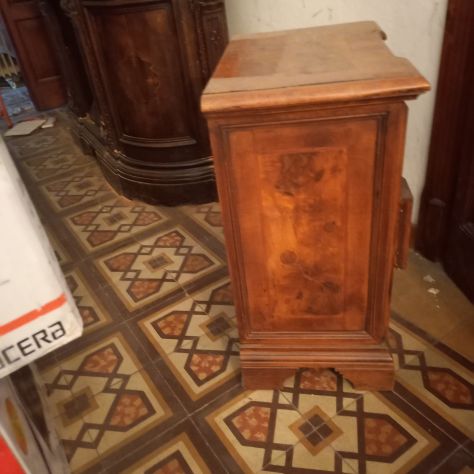 comodini in noce - Foto 2