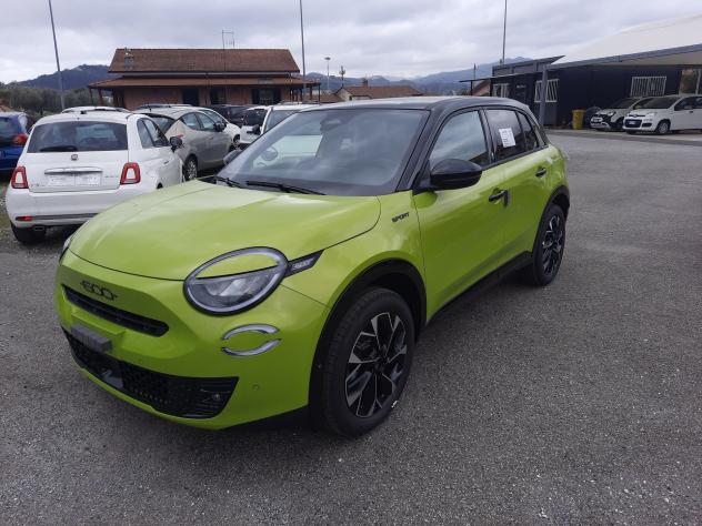 FIAT 600 1.2 Hybrid 145cv Sport Ed Mil Cort 26 - Foto 3