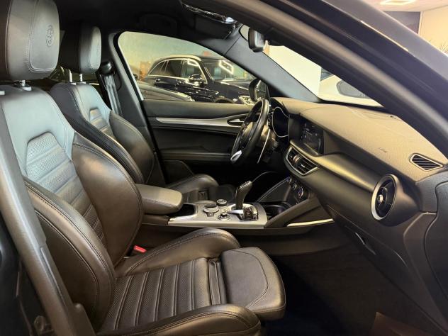 ALFA ROMEO STELVIO VELOCE 2.2 210CV Q4 PELLE NAVI CAM ANNO 2022 - Foto 9