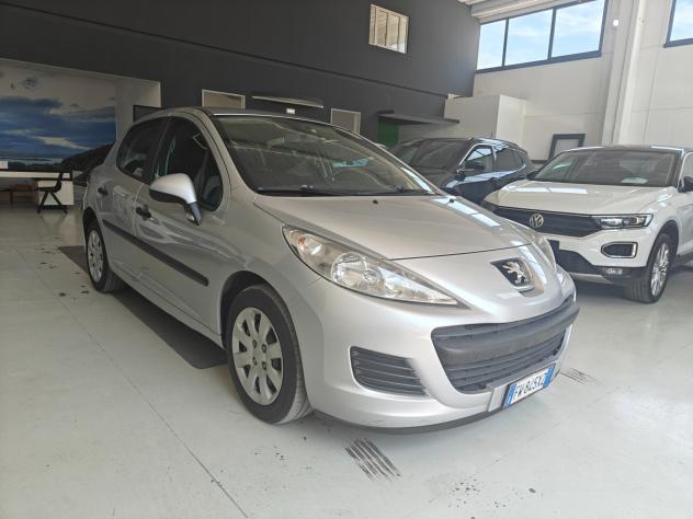 Peugeot 207 1.4 8V 75CV 5p. X Line