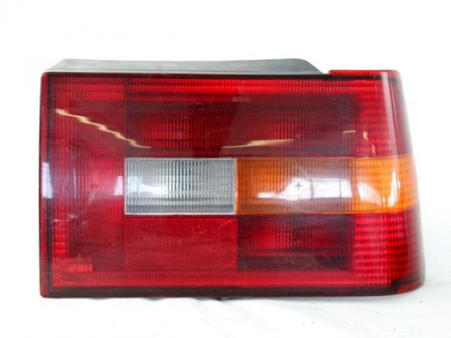 3345526 FARO FANALE POSTERIORE DESTRO VOLVO 440 1.7 B (1995) RICAMBIO USATO
