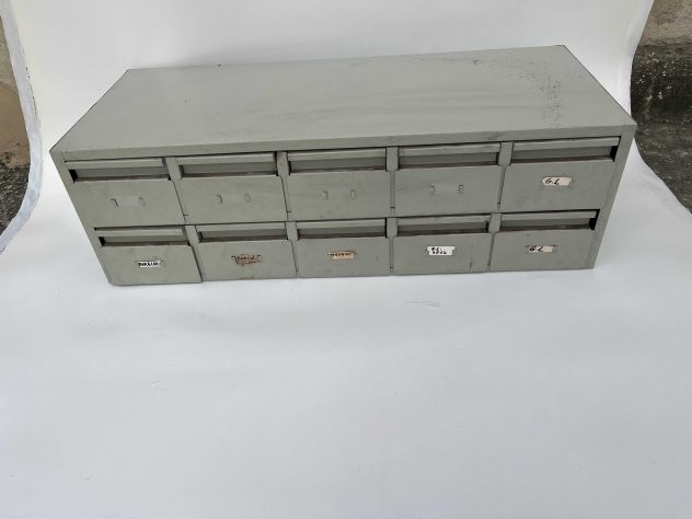 Cassettiere in ferro modulari e scaffale - Foto 4